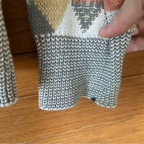 Vintage Towne by London Fog triangle knit sweater - Picture 3 of 5